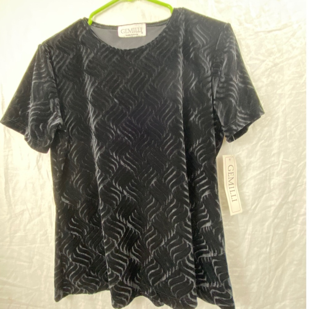 Gemilli Velvet Top Women L Black Textured Wave Short Sleeve Made in USA Shirt